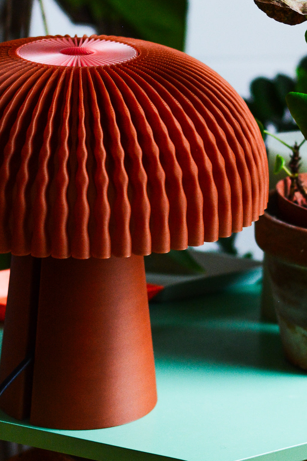 Fluted Mushroom Dome Table Lamp — Mid-Century Japandi Edition
